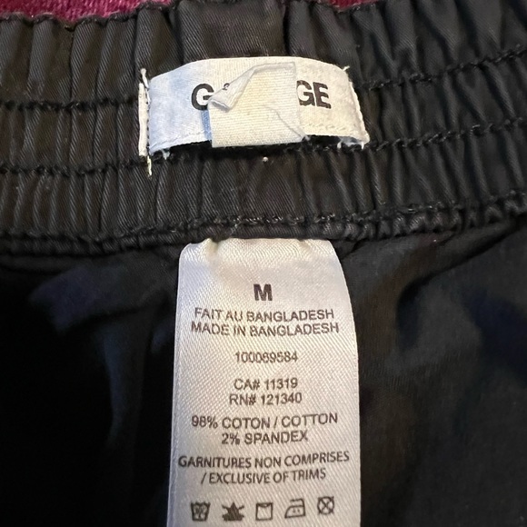 Black Cargo Joggers! Size medium | Stretchy material - Picture 3 of 3